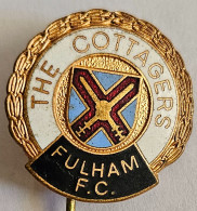 FULHAM FC  - England  FOOTBALL CLUB, SOCCER / FUTBOL CALCIO PINS BADGES A13/10 - Football