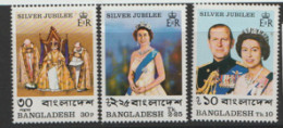 Banglsadesh   1977  SG  93-5  Silver Jubilee  Unmounted Mint - Bangladesch