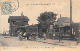 Vanves        92          Extérieur De La Gare Vanves-Malakoff     N° 1606    (voir Scan) - Vanves
