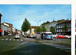 57  BOULAY Place De La Republique, Camionnette Tub, Automobiles - Boulay Moselle