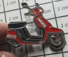 615B Pin's Pins / Beau Et Rare / MOTOS / SCOOTER ROUGE MBK Double Attache Grand Pin's - Moto