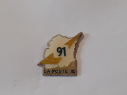 Pins PTT La Poste - Poste