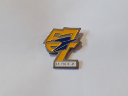 Pins PTT La Poste - Correo