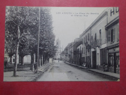 Carte Postale - LES ABRETS (38) - Place Du Marché Et Grande Rue (5050) - Les Abrets