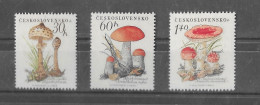 LOT DE TIMBRES NEUF* - Collections, Lots & Series