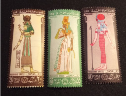EGYPTE   N°  712 / 14    NEUF **   GOMME FRAICHEUR POSTALE TTB - Unused Stamps