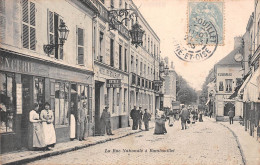 RAMBOUILLET (Yvelines) - La Rue Nationale - Hôtel-Restaurant De La Croix Blanche - Voyagé 1905 (2 Scans) Versailles - Rambouillet