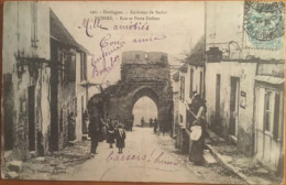 Cpa 24 Dordogne, DOMME Rue Et Porte Delbos, Animée, écrite En 1903, éd Daudrix - Domme
