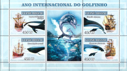 Guinea-Bissau MNH Minisheet - Delfini