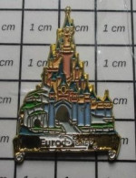813c Pin's Pins / Beau Et Rare / DISNEY / CHATEAU EURODISNEY BELLE AU BOIS DORMANT - Disney