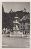 E3240) FRIESACH In Kärnten - PLATZ Mit BRUNNEN Usw. ALT !!! - Friesach