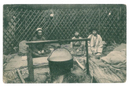 KYR 1 - 9883 ASTRAHAN, Kirkiz Ethnics - Old Postcard - Unused - Kyrgyzstan