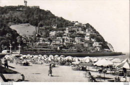 ESPAGNE  SAN SEBASTIAN  Plage D'Ondarreta Et Mont Igueldo  ..... - Guipúzcoa (San Sebastián)