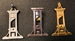 Pendentifs Guillotine (+ Broche Type Pin's) Souvenirs Bicentenaire Révolution Française 1789/1989 - Pendentifs