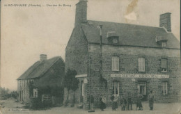 50 SAINT ROMPHAIRE - UNE VUE DU BOURG - JULIEN DEBITANT HERVIEU Succ - RARE - Andere & Zonder Classificatie