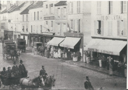 Photo (reproduction) : Café De L'étape Et Voitures à Chevaux, Place De L'étape à Fontainebleau - Europe
