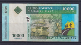 MADAGASCAR - 2003-07 10000 Ariary XF Banknote - Madagascar