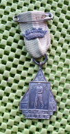 Medaille - K.N.G.V. Quick Turnkring Alkmaar 20-10-1935 (2) -  Original Foto  !! - Andere & Zonder Classificatie