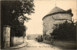CPA Bléneau Rue Et Tour Du Chateau (1184156) - Bleneau