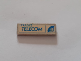 Pins France Telecom - France Télécom