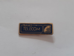 Pins France Telecom - France Télécom