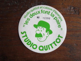 TINTIN AUTOCOLLANT RARE AUTOCOLLANT STUDIOT QUITTOT ET CAISSE D'EPARGNE DUPONT   HERGE - Tintin