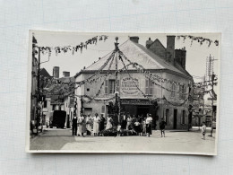 Carte Photo Beaune La Rolande Carnaval Comice 14 Juillet Defile Place Cafe RICHARD Tabac - Beaune-la-Rolande