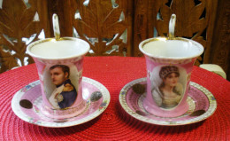 2 Anciennes Tasses En Porcelaine Et Sous Tasses Empereur Napoléon Bonaparte 1er & Joséphine Couronne Rouge & N Dessous - Andere & Zonder Classificatie