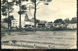 Montendre Les Pins Le Nouveau Groupe Scolaire - Montendre