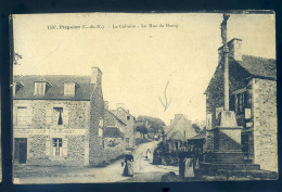 Cpa Du 22 Pléguien - Le Calvaire - La Rue Du Bourg  STEP20 - Lanvollon