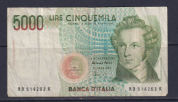 ITALY - 1985 5000 Lira Circulated Banknote - 5.000 Lire