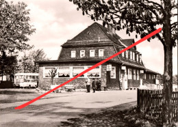 AK Frauenwald Bahnhofsgaststätte Gasthof Bahnhof Bus A Schmiedefeld Stützerbach Neustadt Am Rennsteig Illmenau Suhl DDR - Schmiedefeld