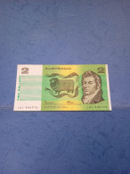 AUSTRALIA-P43e 2D 1974-85  - - 1974-94 Australia Reserve Bank