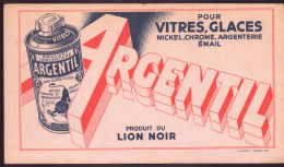 Buvard ( 21 X 12 Cm ) " Argentil, Lion Noir " ( Taches ) - Produits Ménagers