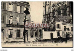 CPA Banque Amiens Rue Robert De Luzarche Maisons Bombardees Militaria - Banks