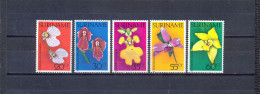 SURINAM - MNH - FLOWERS - MI.NO.748/52 - CV = 4,8 € - Suriname