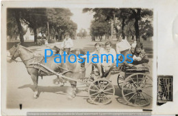 223227 ARGENTINA MAR DEL PLATA COSTUMES CHILDREN IN CARRIAGE A HORSE BREAK POSTAL POSTCARD - Argentine