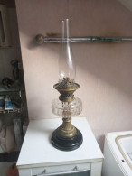 Lampe A Petrole 1837 Signé Patent Hinks Son's Hauteur 53 Cm, Bronze - Luminarie E Lampadari