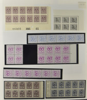 ** 1951/1982 Uitgebreide Verzameling In Album Safe, W.o. In Blok Van 4, Veldelen, Rolzegels, Kleurnuances, Randinscripti - Collections