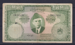 PAKISTAN - 1957 100 Rupees Circulated Banknote (Hole And Pin Holes) - Pakistán