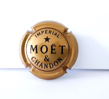 Capsules Ou Plaques De Muselet CHAMPAGNE MOET & CHANDON  IMPÉRIAL - Verzamelingen