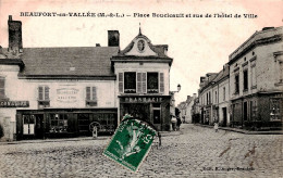 Beaufort En  Vallée       49       Place Boucicault Et Rue De L'Hôtel De Ville     (voir Scan) - Autres & Non Classés