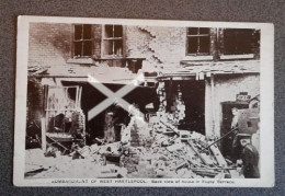 BOMBARDMENT OF WEST HARTLEPOOL HOUSE IN RUGBY TERRACE OLD B/W POSTCARD CO DURHAM - Hartlepool