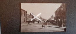 MABLETHORPE VICTORIA ROAD OLD RP POSTCARD LINCOLNSHIRE - Sonstige & Ohne Zuordnung