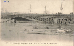 FRANCE - Inondations De Paris (Janvier 1910) - Les Epaves Au Pont Mirabeau - Carte Postale Ancienne - Ponts