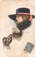 ILLUSTRATEUR NANNI / FEMME AVEC CHAPEAU DONNANT SUCRE A CHIEN - Nanni