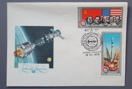 U324 URSS RUSSIE USSR RUSSIA ESPACE COSMOS YT4157 Et 4160 1975 APOLLO SOYOUZ OBLITERATION PREMIER JOUR - UdSSR