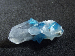 Cavansite On Stilbite   (1.5 X 0.5 X 0.8 Cm ) - Pashan - Poona - India - Minerals
