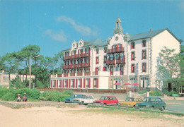 Carnac * Maison Familiale De Vacances Du CCE Crédit Lyonnais , 36 Bd De La Plage * Automobiles Anciennes - Carnac