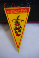 MEXIC 1986 MEXIC 86 (ROMANIAN) 1980 Flag Pennant - Uniformes Recordatorios & Misc